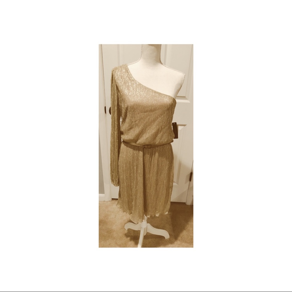 Beautiful gold dress - Size 10 - NWT